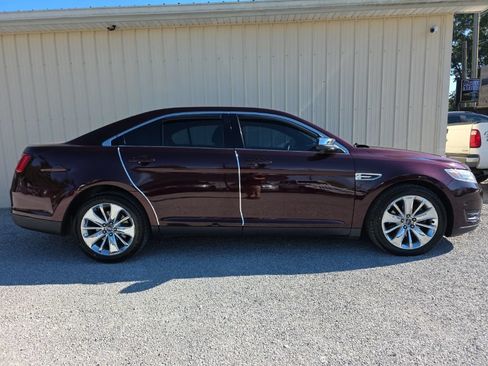 Used 2019 Ford Taurus Limited w/ Driver Assist Package AWD/4WD image 3