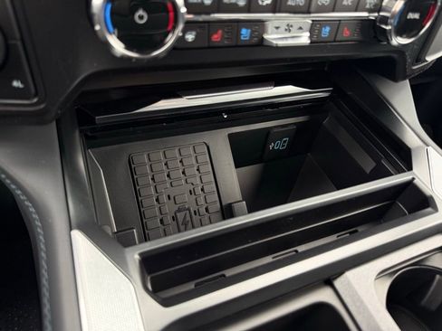 New 2026 Ford F250 Platinum AWD/4WD image 19