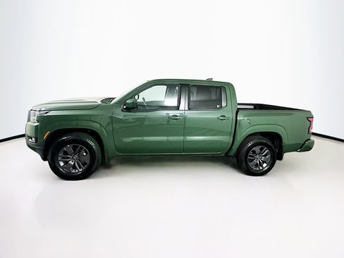 Used 2025 Nissan Frontier SV w/ SV Convenience Package image 4