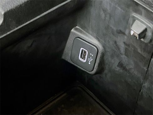 Used 2021 Jeep Gladiator Willys image 33