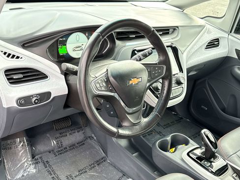 Used 2020 Chevrolet Bolt Premier w/ Infotainment Package image 10