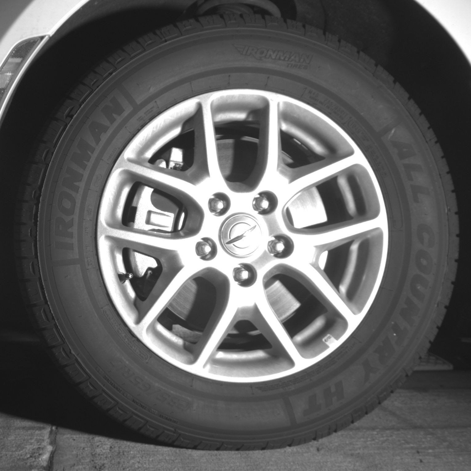 Used 2024 Chrysler Voyager LX FWD image 13