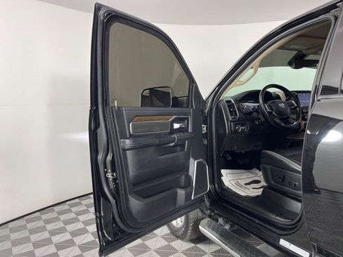 Used 2022 RAM 3500 Laramie AWD/4WD image 14