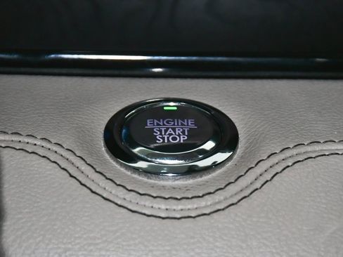 Used 2022 Lincoln Navigator L Reserve image 34