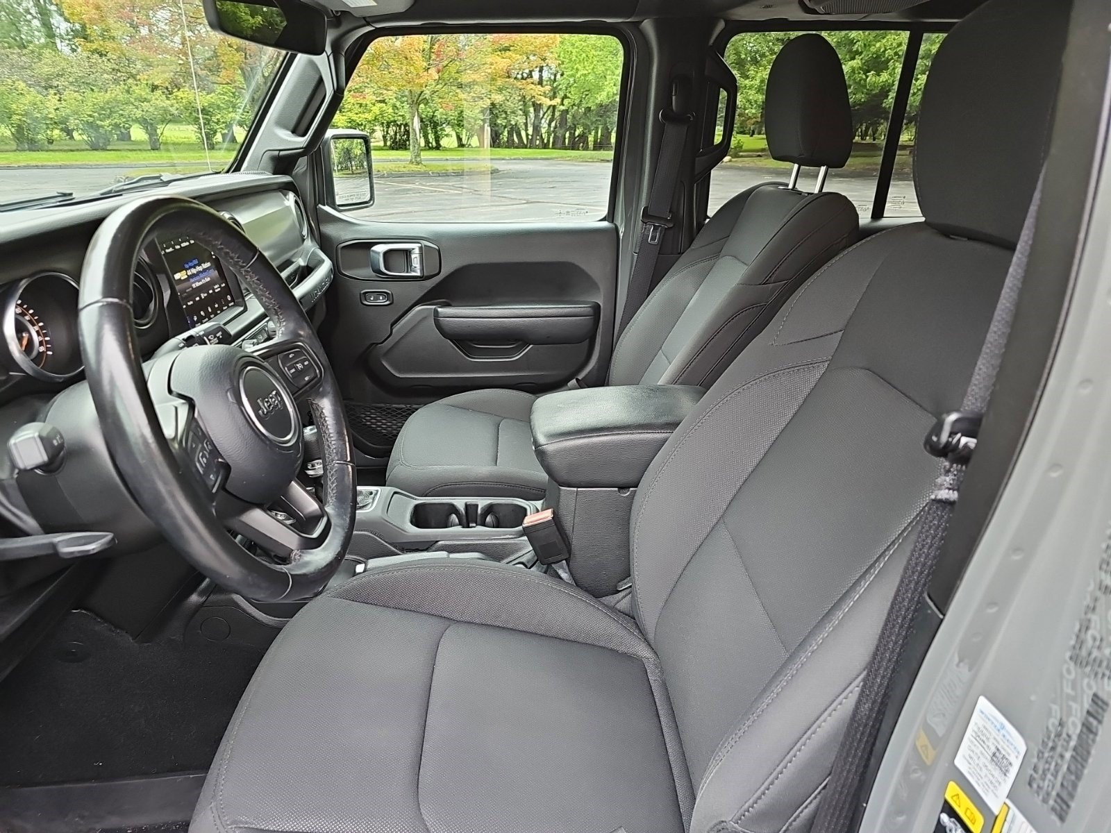 Used 2022 Jeep Wrangler Unlimited Sport AWD/4WD image 17