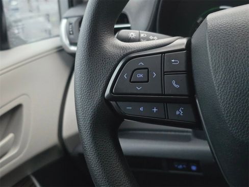 Certified 2023 Toyota Sienna LE image 36