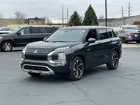 Used 2025 Mitsubishi Outlander SE AWD/4WD image 8