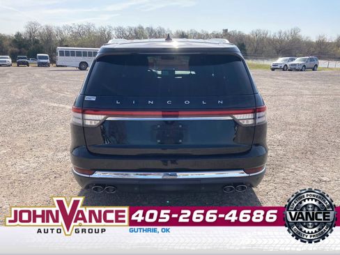 Used 2022 Lincoln Aviator Reserve w/ Equipment Group 201A image 7