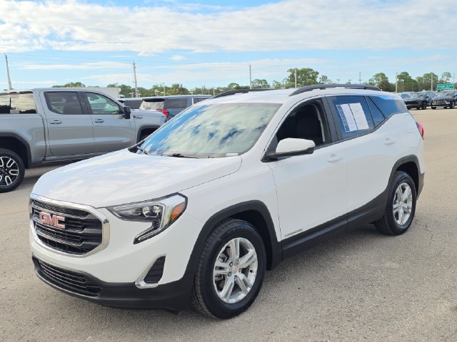 Certified 2021 GMC Terrain SLE w/ Driver Convenience Package FWD image 2
