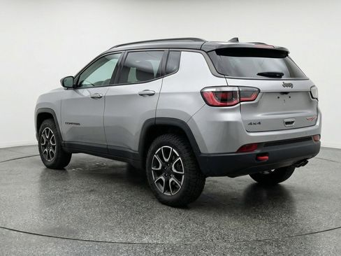 Used 2025 Jeep Compass Trailhawk w/ Trailer Tow Group image 6