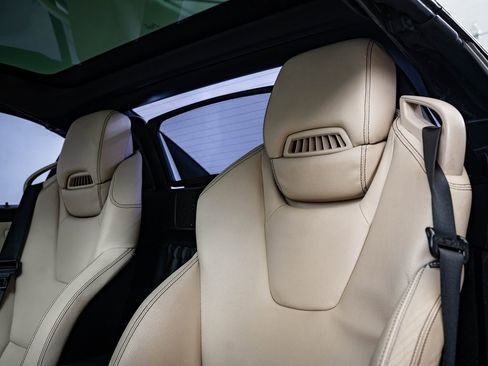 Used 2015 Mercedes-Benz SLK 250 image 22