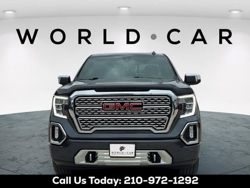 Used 2022 GMC Sierra 1500 Denali w/ Denali Premium Package image 2