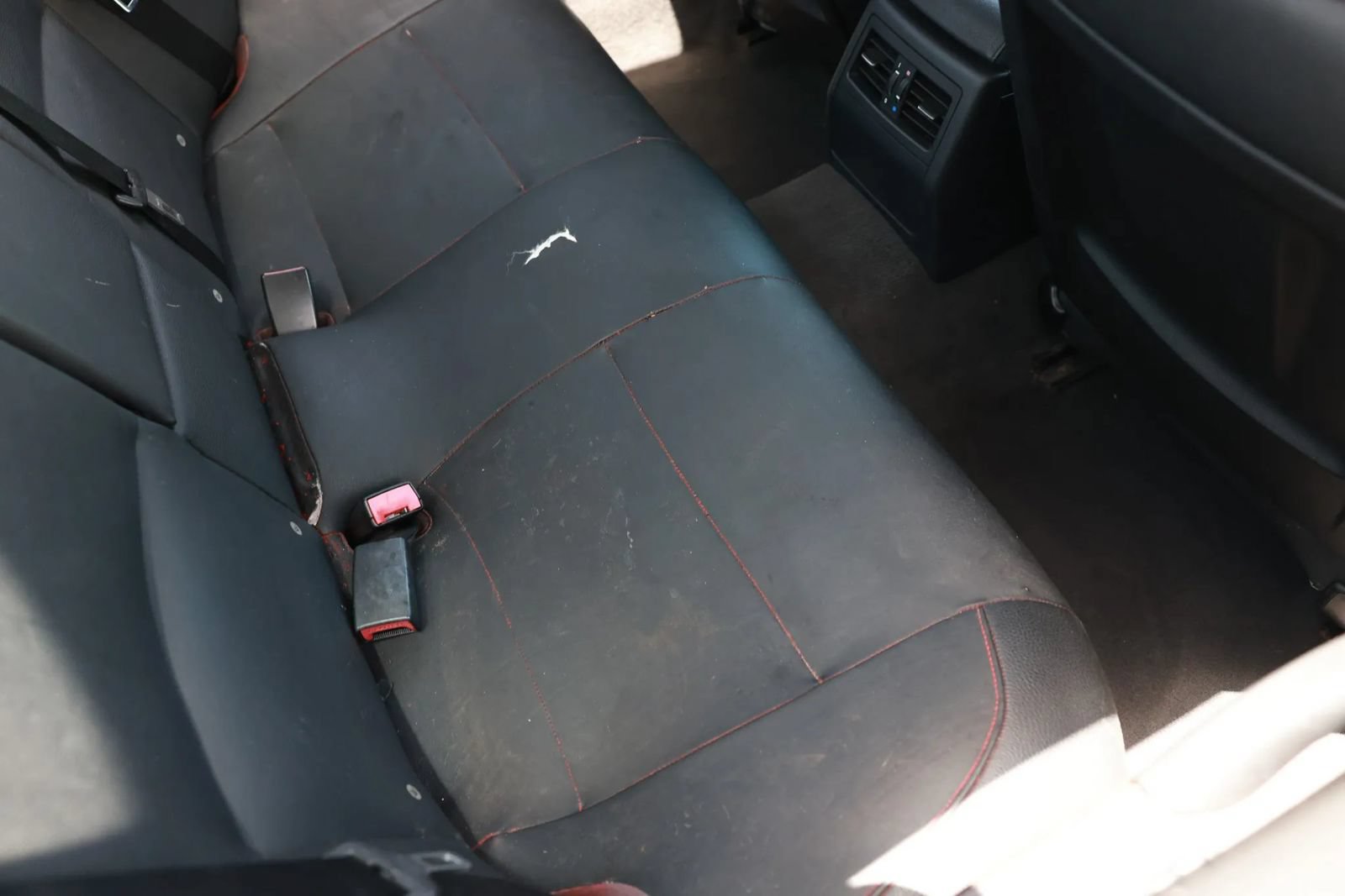 Used 2010 BMW 328i Sedan RWD image 21