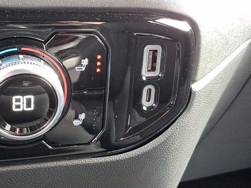 Certified 2023 GMC Sierra 1500 SLE image 24