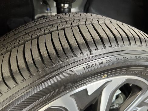 New 2026 Subaru Ascent Touring image 30