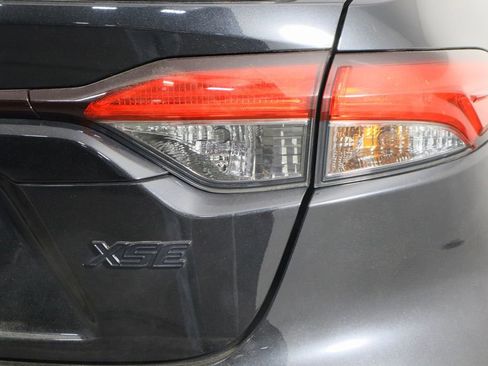Used 2021 Toyota Corolla XSE image 36