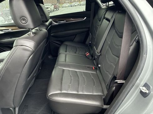 Used 2024 Cadillac XT5 Premium Luxury w/ Platinum Package AWD/4WD image 19