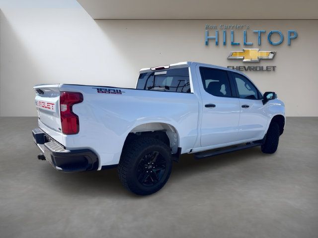 Used 2024 Chevrolet Silverado 1500 LT Trail Boss w/ Convenience Package II AWD/4WD image 4