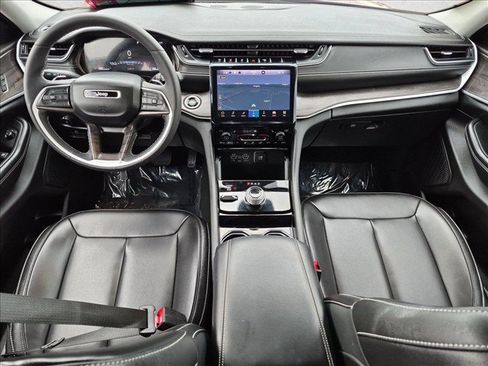 Used 2023 Jeep Grand Cherokee Limited AWD/4WD image 24