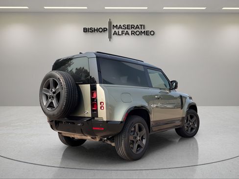 Used 2023 Land Rover Defender 90 X-Dynamic SE AWD/4WD image 5