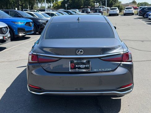 Used 2023 Lexus ES 250 w/ Premium Package AWD/4WD image 7