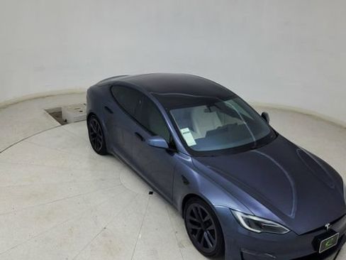 Used 2022 Tesla Model S Base image 76