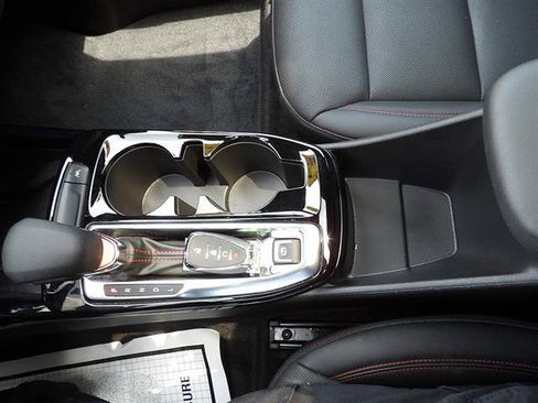 Certified 2024 Chevrolet Trax RS w/ Sunroof Package FWD image 26
