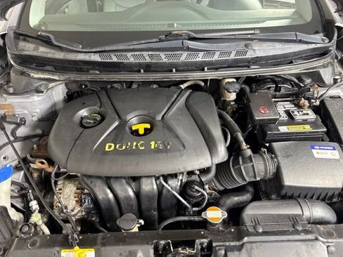 Used 2011 Hyundai Elantra GLS w/ Preferred Equipment Pkg 3 FWD image 12