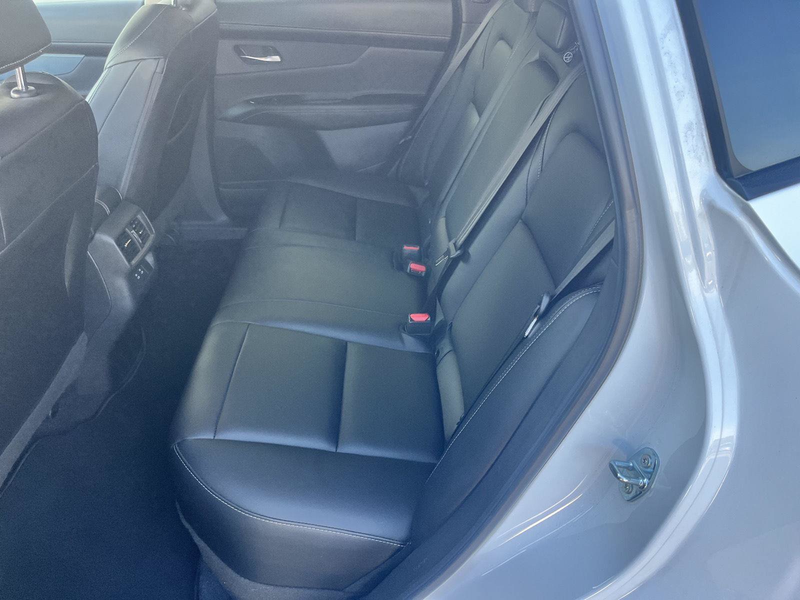 Certified 2025 Nissan Murano SL w/ Cargo Package AWD/4WD image 16