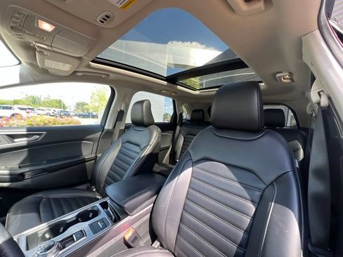 Used 2024 Ford Edge SEL w/ Convenience Package AWD/4WD image 19