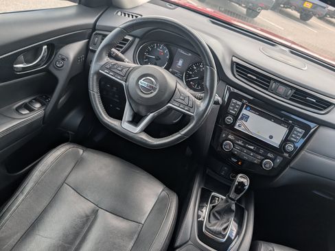 Used 2017 Nissan Rogue SL AWD/4WD image 12