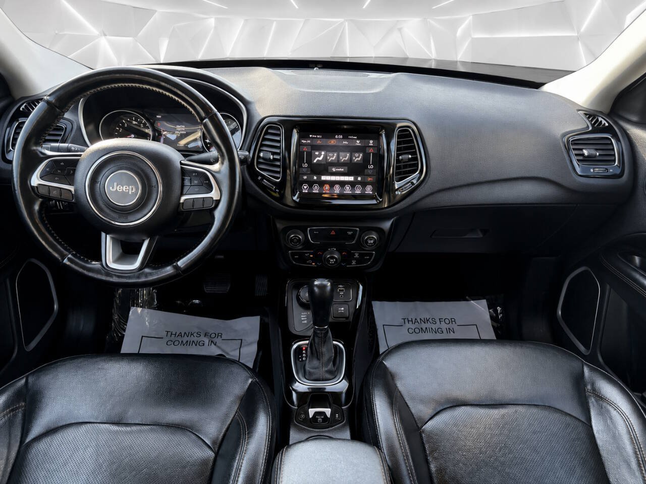 Used 2020 Jeep Compass Limited AWD/4WD image 10