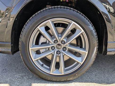 New 2025 Audi Q3 2.0T Premium image 13