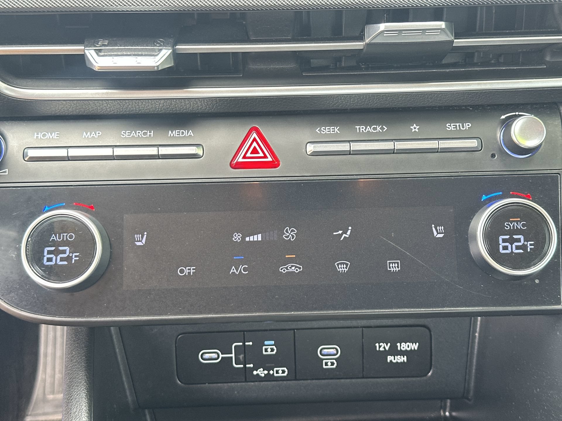 Used 2025 Hyundai Sonata SEL FWD image 28