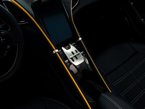 Used 2024 Ferrari Roma Spider image 48