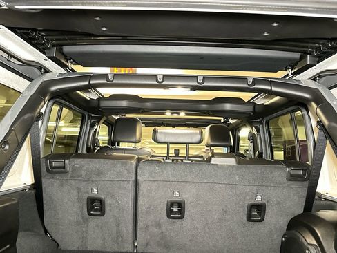 Used 2022 Jeep Wrangler Unlimited Sahara w/ Cold Weather Group image 7