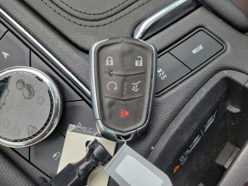 Used 2020 Cadillac XT6 Premium Luxury FWD image 30