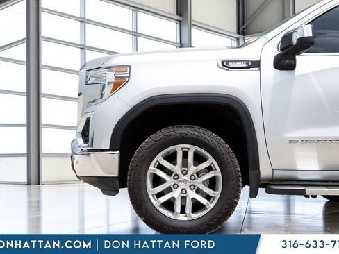 Used 2021 GMC Sierra 1500 SLT w/ SLT Convenience Package AWD/4WD image 33