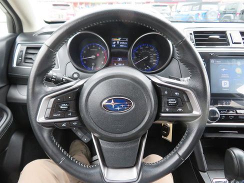 Used 2018 Subaru Outback 2.5i Premium image 25