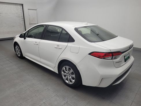 Used 2022 Toyota Corolla LE FWD image 3