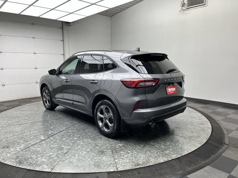 Used 2024 Ford Escape ST-Line w/ Tech Pack #1 AWD/4WD image 2