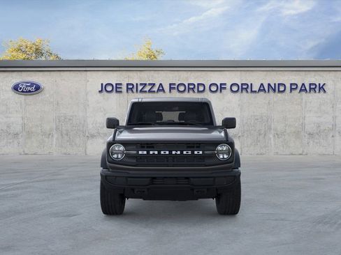 New 2025 Ford Bronco Base image 6