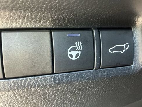 Used 2022 Toyota RAV4 SE w/ Convenience Package AWD/4WD image 30