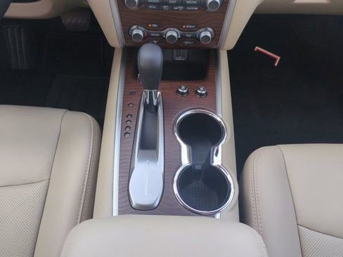 Used 2020 Nissan Pathfinder Platinum FWD image 20