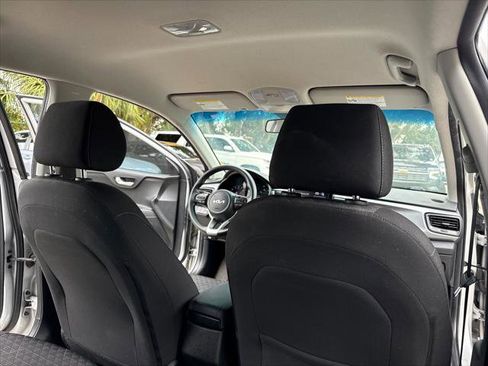 Used 2022 Kia Rio S image 14