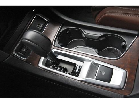 Certified 2024 Subaru Ascent Touring AWD/4WD image 27