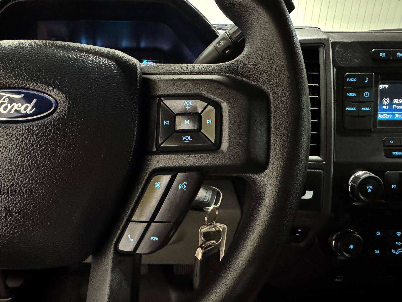 Used 2019 Ford F550 4x4 Regular Cab Super Duty image 17