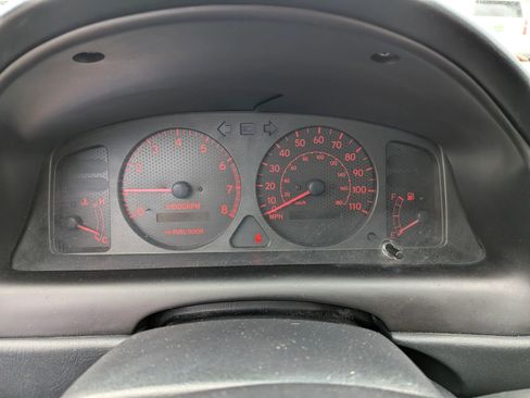 Used 2002 Toyota Corolla CE image 10