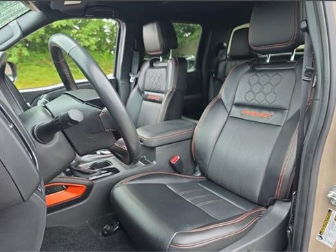 Used 2023 Nissan Frontier PRO-4X w/ Pro-4X Premium Package AWD/4WD image 3
