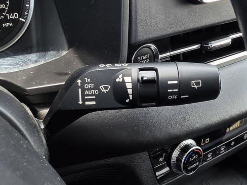 Used 2024 Mitsubishi Outlander SE FWD image 26